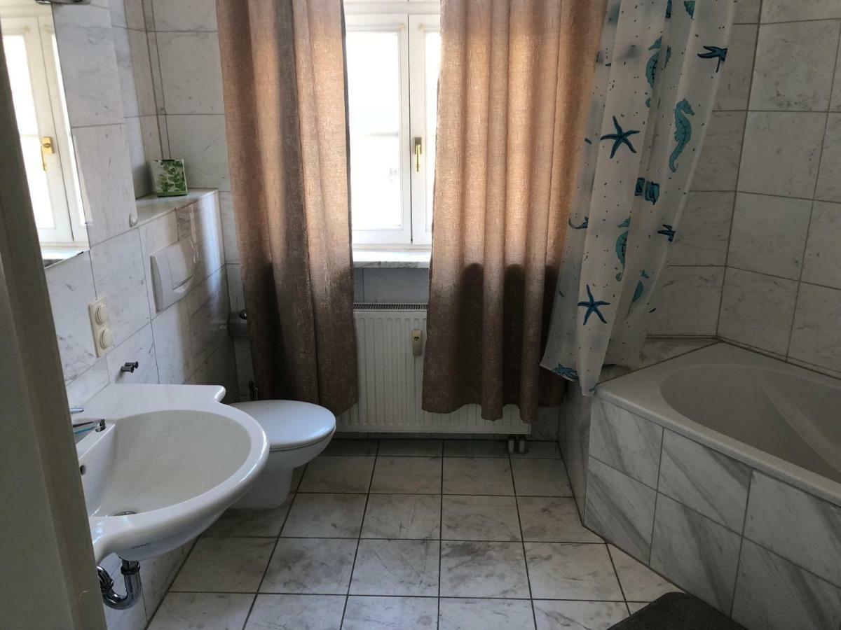 Ferienwohnung Mitten In Wiesbaden Ngoại thất bức ảnh
